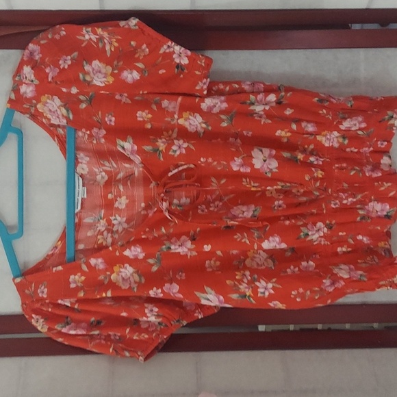 American Eagle Outfitters Tops - American Eagle Outfitters Red Floral Tie-Front Blouse